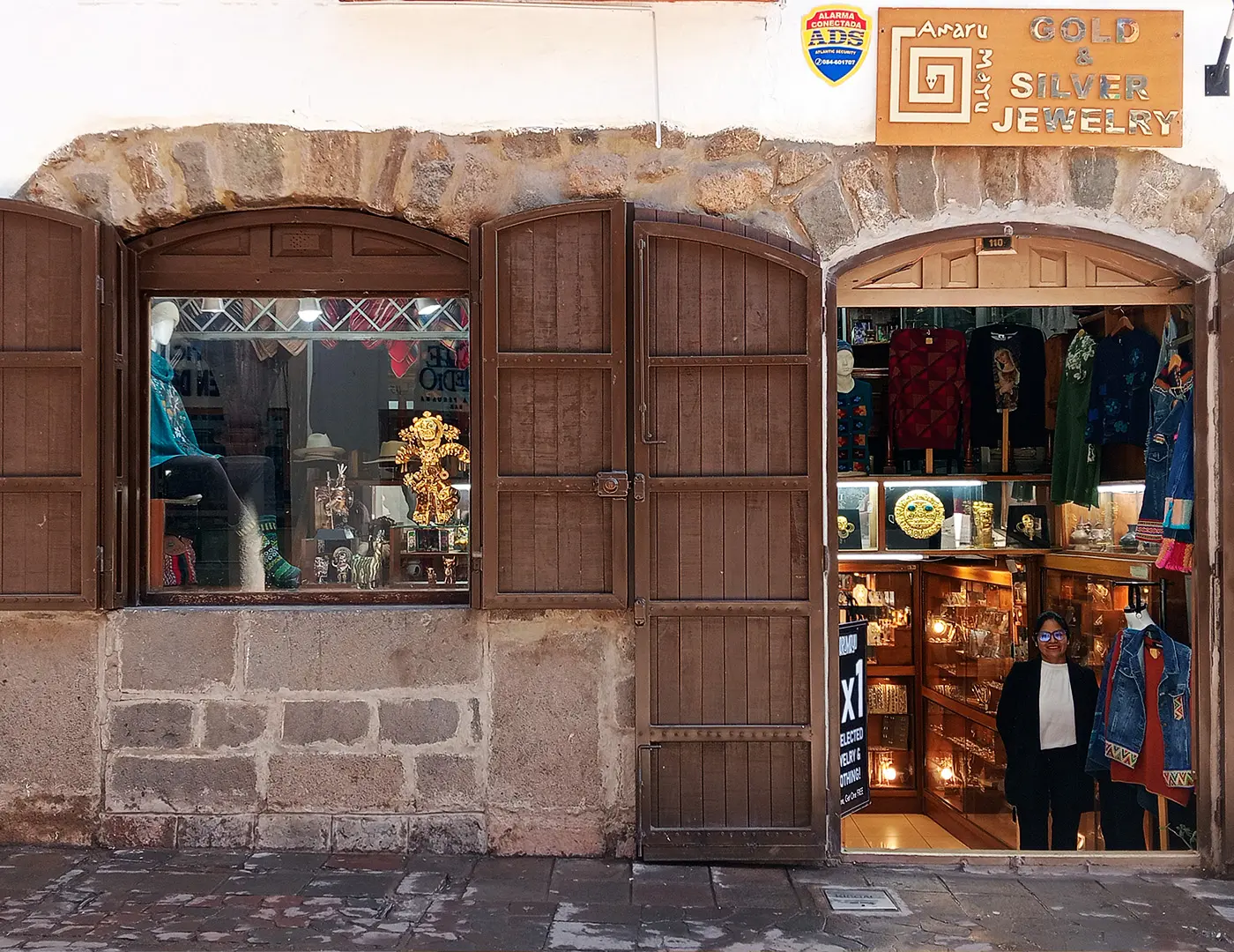 fachada-calle-del-medio
